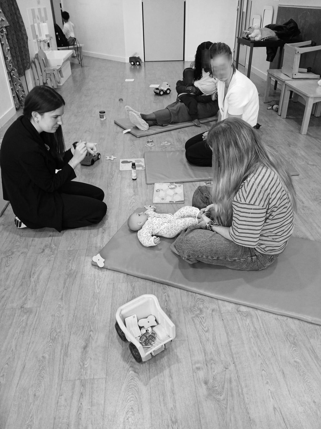 Séance de réflexologie en groupe, méthode Caroline Hamon